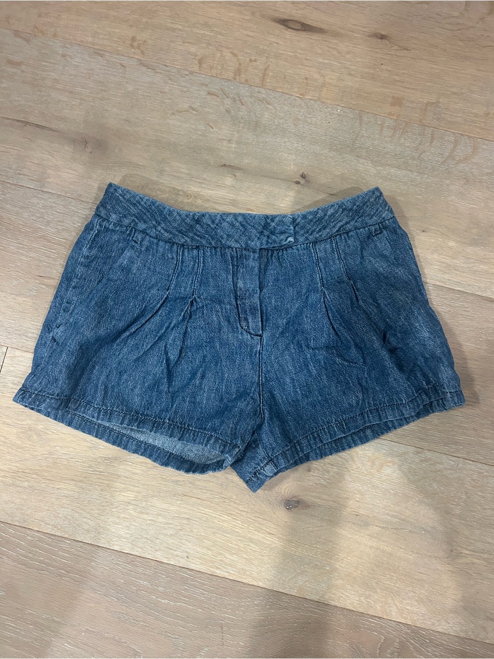 Theory Denim Pleated Women’s Shorts - Blue